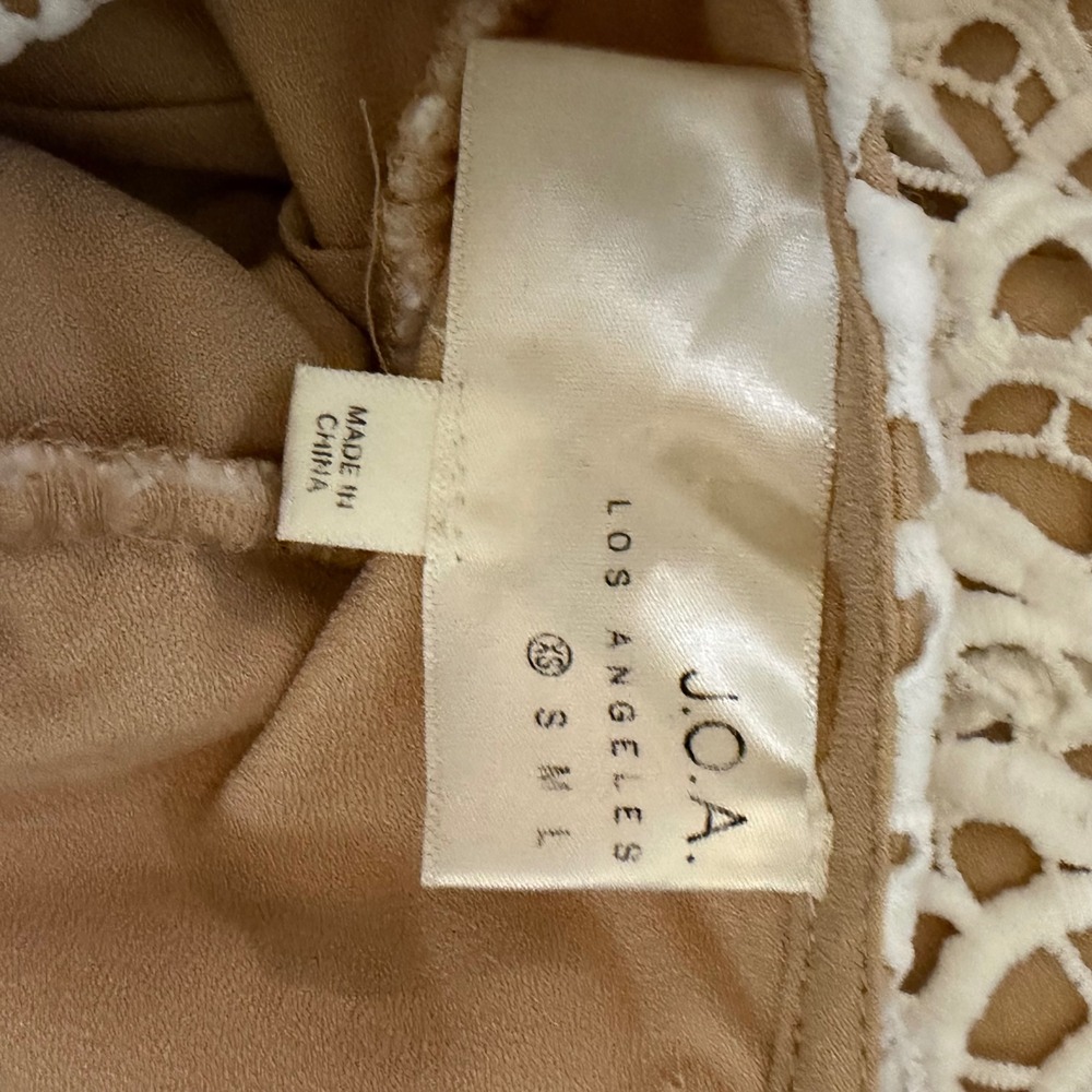 Revolve J.O.A. Los Angeles White Crochet Lace V-Neck Boho Cocktail Mini Dress XS - Picture 8 of 9